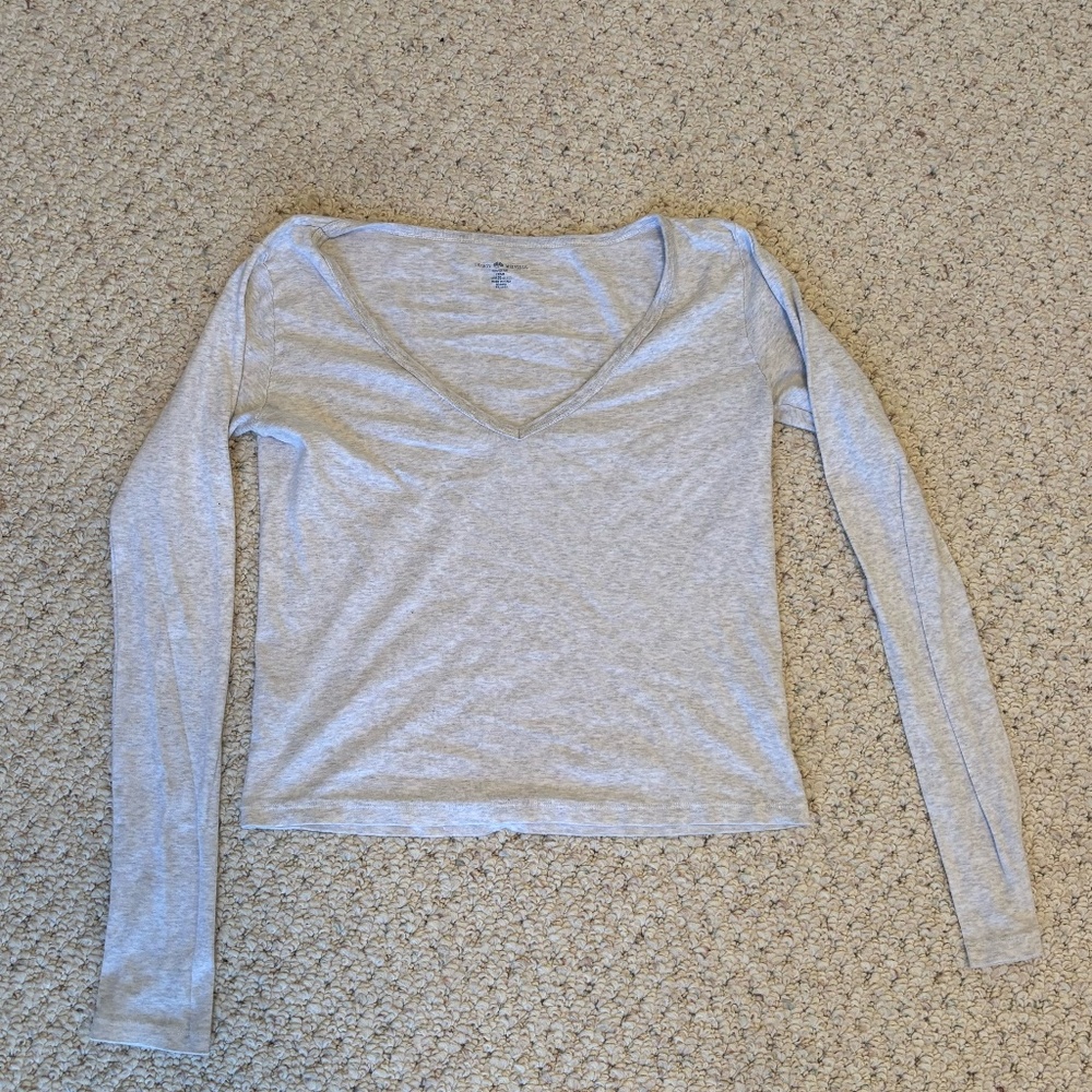 BRANDY MELVILLE GREY LONG SLEEVE